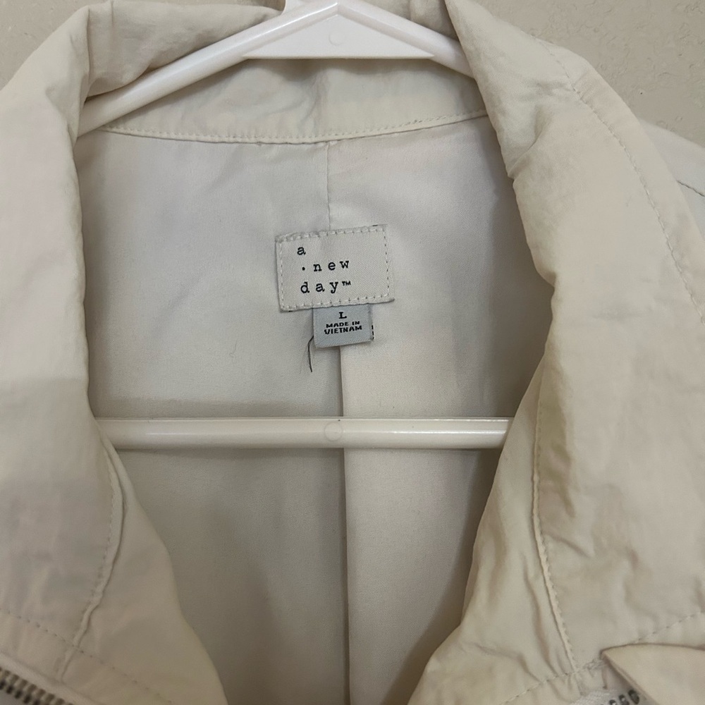 Target Cream Lightweight Jacket - Picture 2 of 4